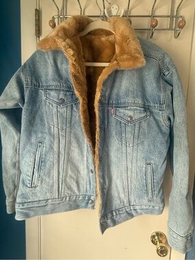 Levi's Light Blue Denim Jacket with Tan Faux Fur Lining